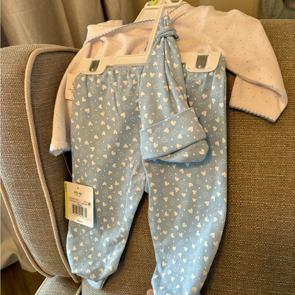 NWT Little Me pajama set with matching hat 3 months - Picture 3 of 3